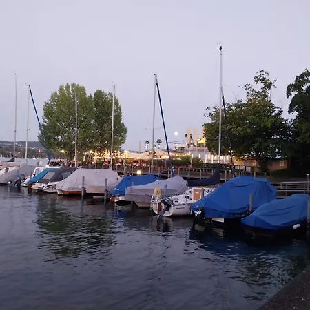 Zurich's * Zúrich